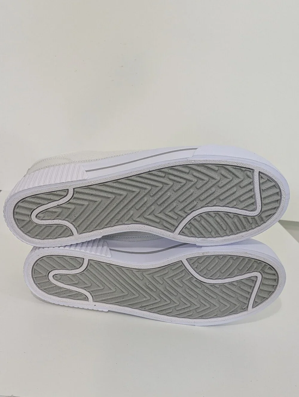 NEW Nike Court Legacy Lift Sneakers - Size 9.5 Womens - White Light Smoke Grey